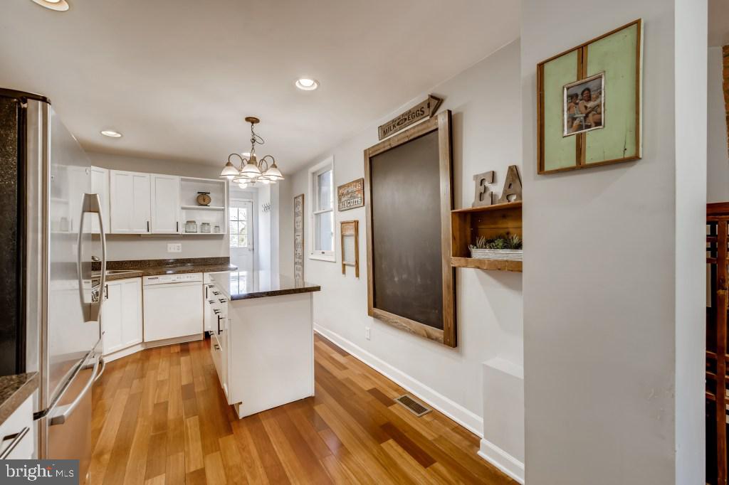 3210 Keswick Road Baltimore, MD 21211 - Photo 13 of 28 Gallery Image 13