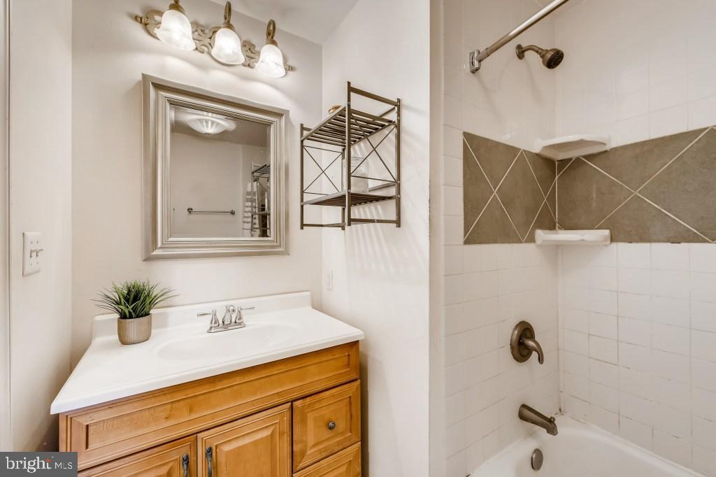 3210 Keswick Road Baltimore, MD 21211 - Photo 20 of 28 Gallery Image 20