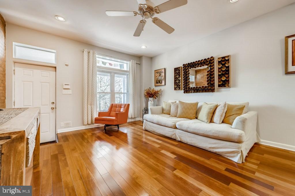 3210 Keswick Road Baltimore, MD 21211 - Photo 4 of 28 Gallery Image 4