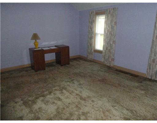 664 Beatty Road Monroeville, PA 15146 - Photo 5 of 14 Master Bedroom. The 1st floor bedroom is 13 x 17 . There s enough room for any king size bed.