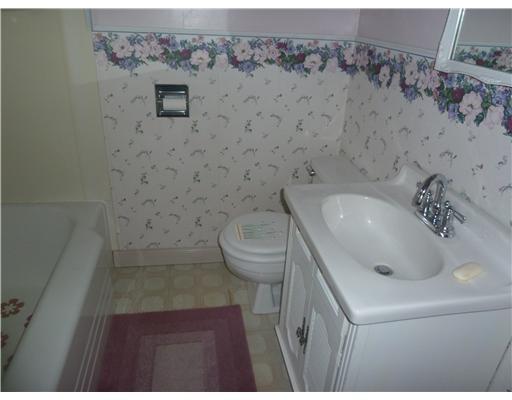 664 Beatty Road Monroeville, PA 15146 - Photo 6 of 14 Master Bath/Spa. The master bath is located on the first floor and has updated fixtures and plenty of room.