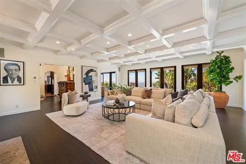 $2,999,000 | 6930 Oporto Drive, Los Angeles, CA 90068