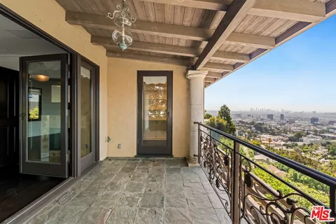 $2,999,000 | 6930 Oporto Drive, Los Angeles, CA 90068