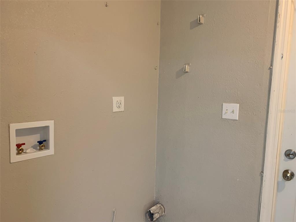 3756 Amherst Way, Unit 1 Sarasota, FL 34232 - Photo 14 of 14 a view of an empty room