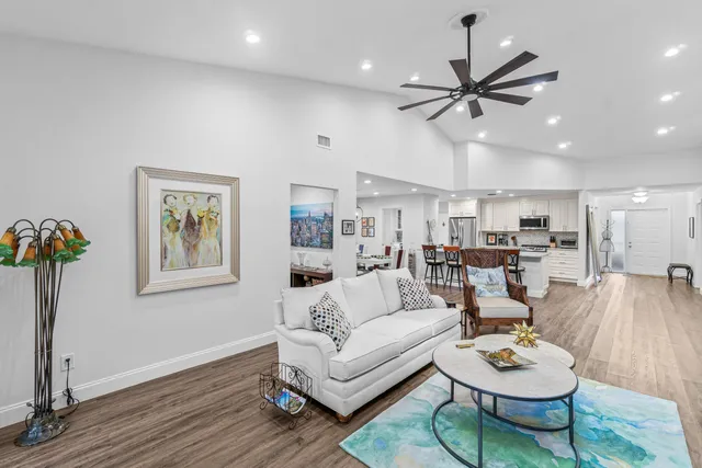 $365,000 | 4670 Fountains Drive South, Lake Worth, FL 33467