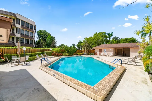 $365,000 | 4670 Fountains Drive South, Lake Worth, FL 33467