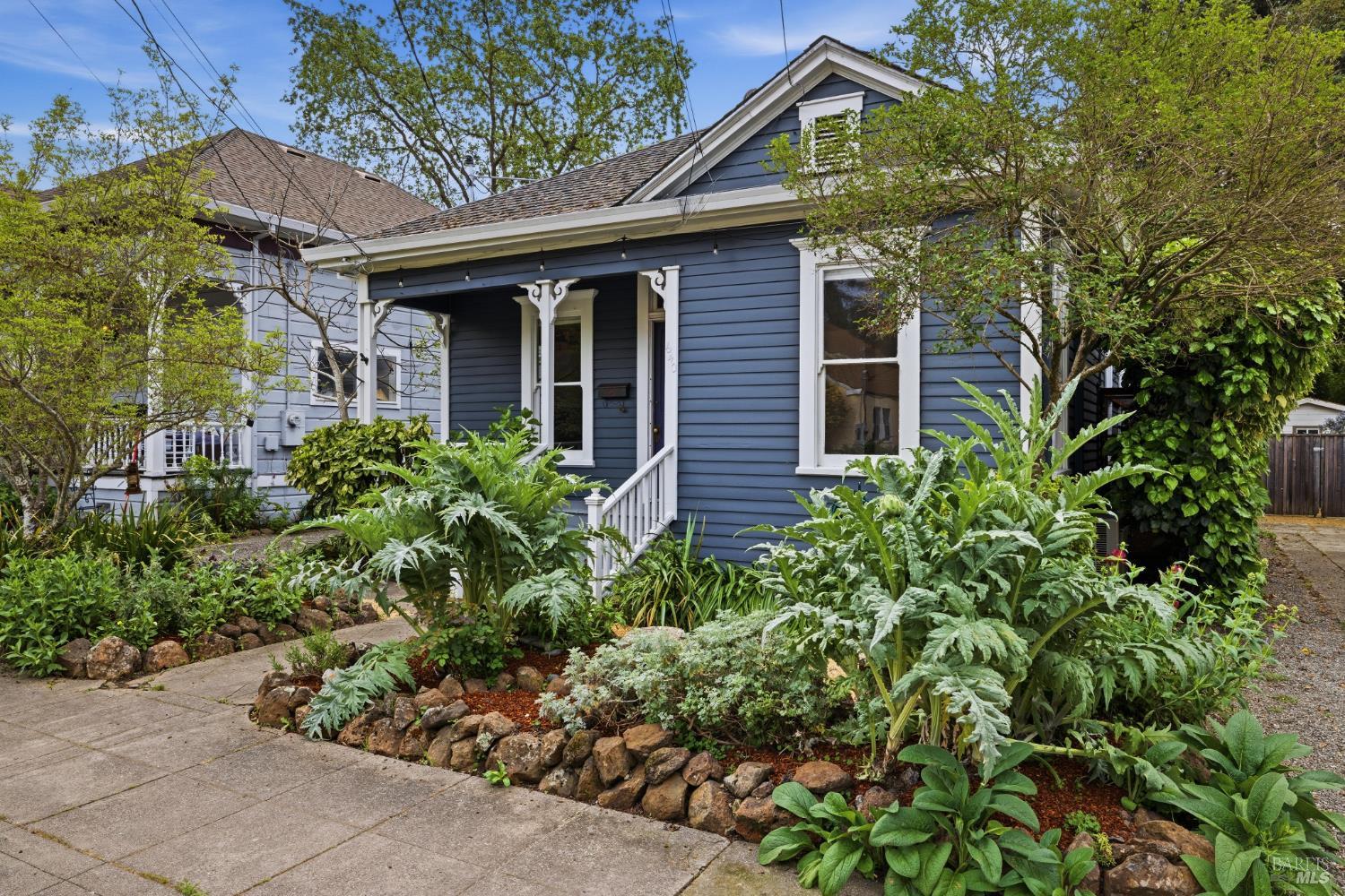 640 Charles Street Santa Rosa, CA 95404 - Photo 2 of 46