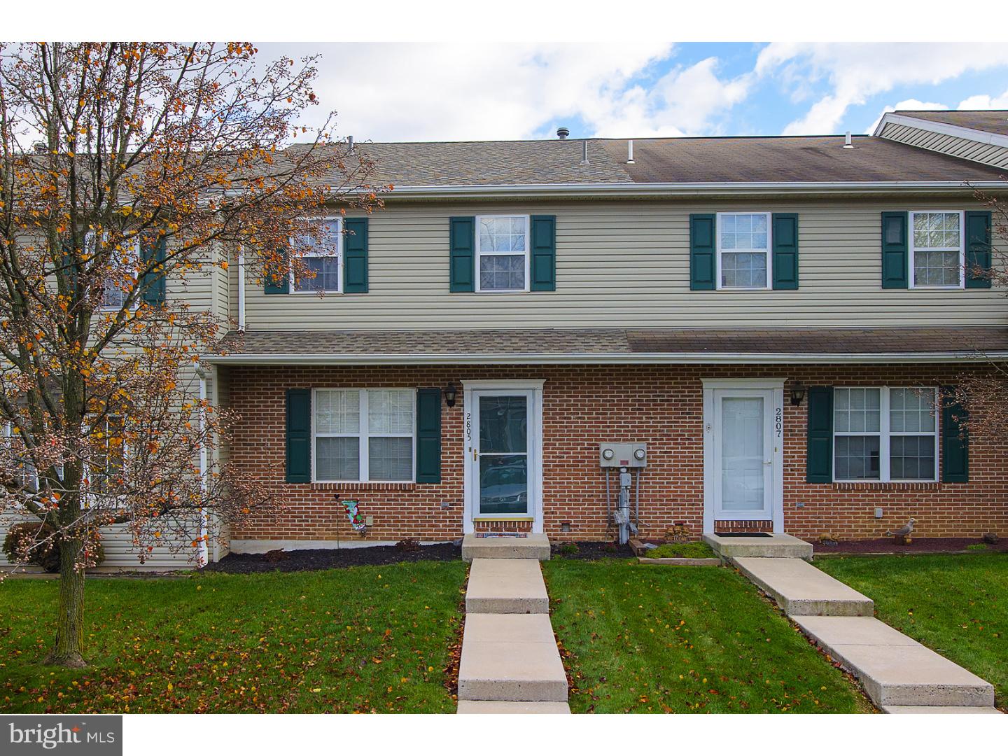 2805 Knoll Way Reading, PA 19608 - Photo 1 of 20 Exterior Front