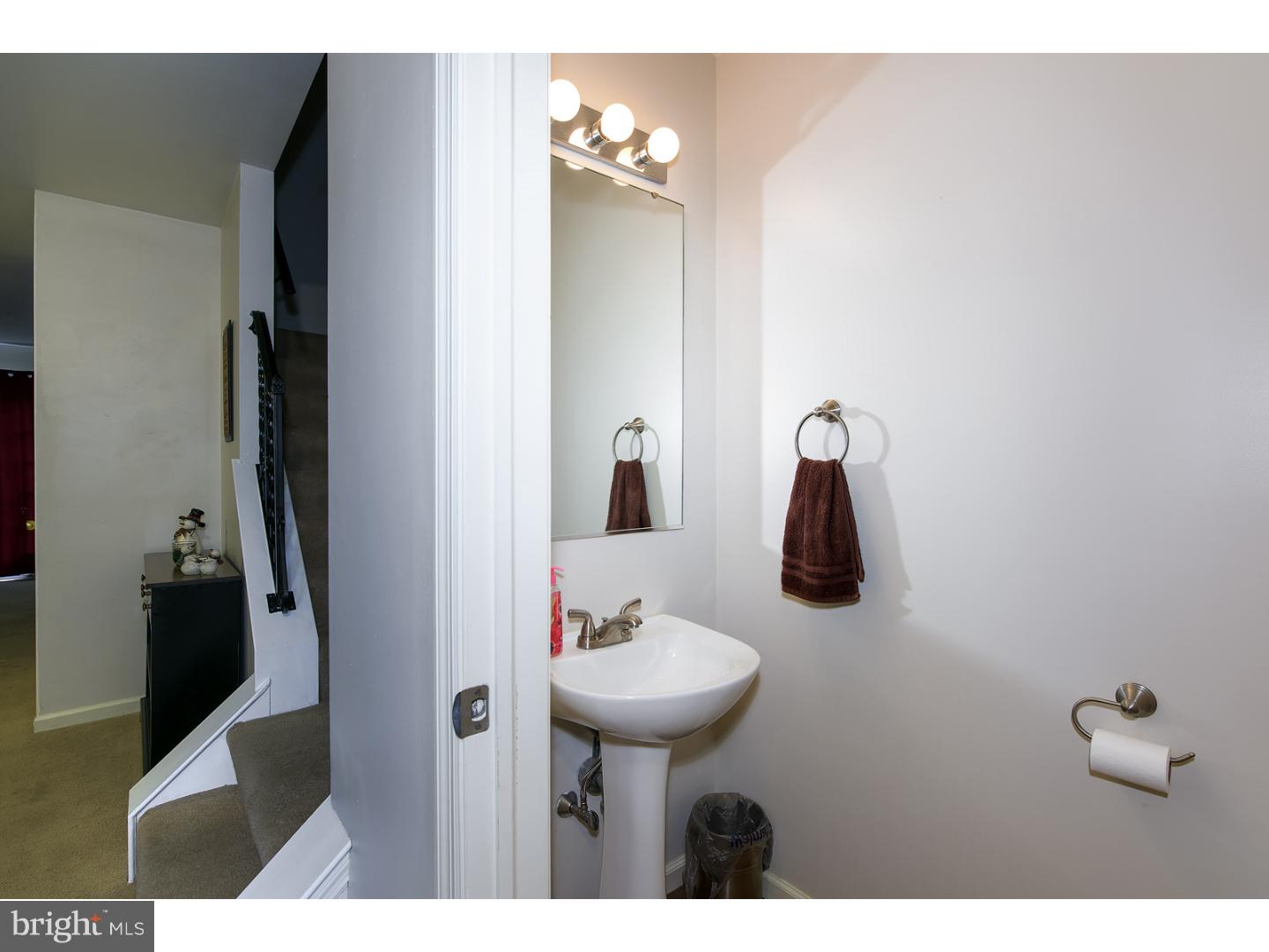 2805 Knoll Way Reading, PA 19608 - Photo 3 of 20 Half Bath