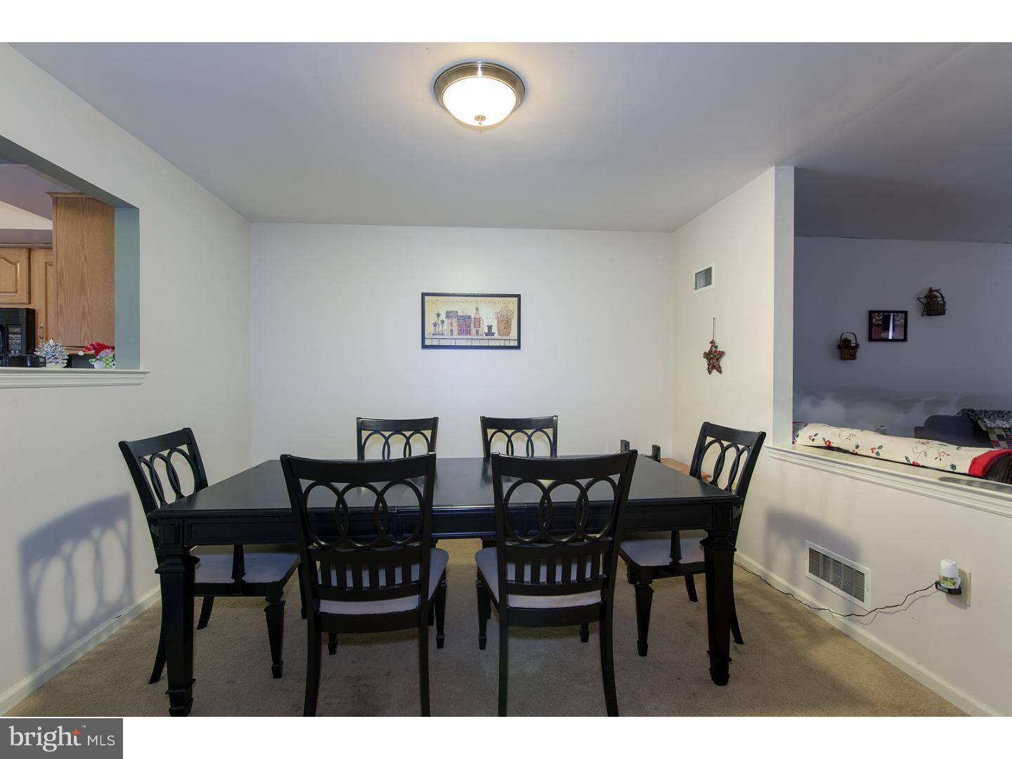 2805 Knoll Way Reading, PA 19608 - Photo 7 of 20 Dining Room