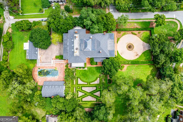 $2,400,000 | 617 Dixie Avenue, Madison, GA 30650