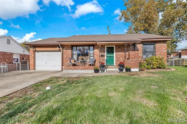 $223,000 | 4109 Upton Court, St. Louis, MO 63116