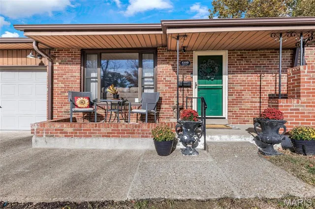 $223,000 | 4109 Upton Court, St. Louis, MO 63116