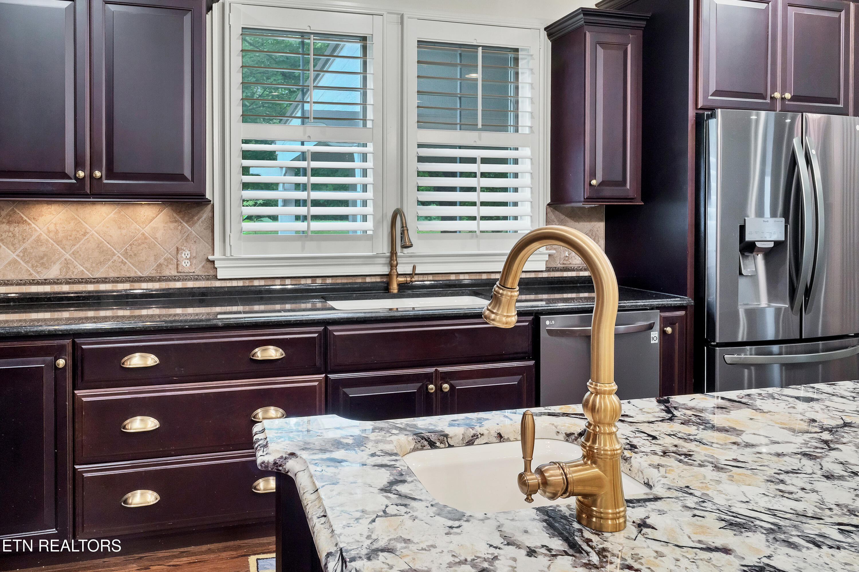 551 Colonial Ridge Lane Knoxville, TN 37934 - Photo 16 of 51 DSC08598-2