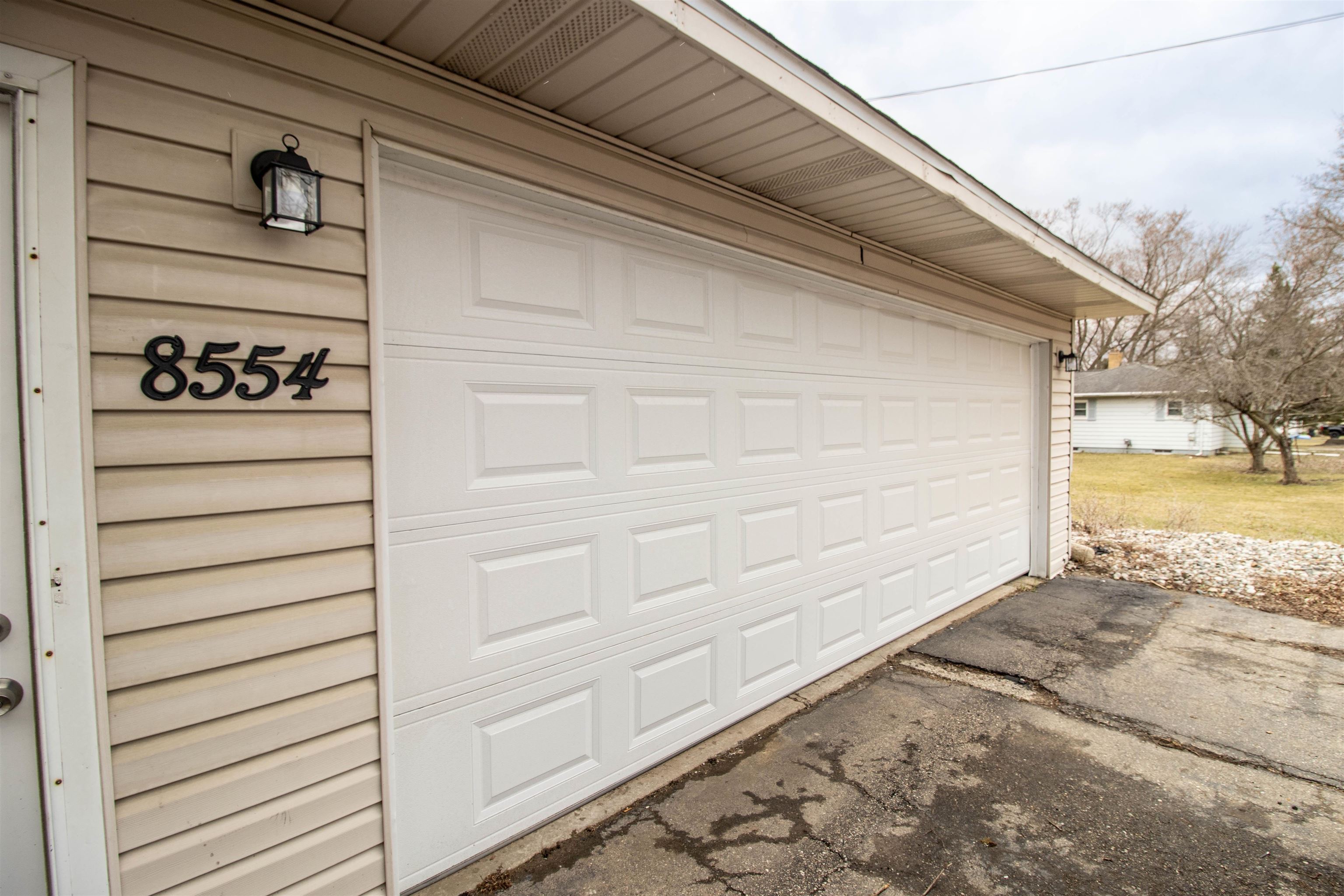 8554 North Clio Road Mount Morris, MI 48458 - Photo 32 of 38 50169565-283b9126-184f-4e46-9cf6-f2a567d27152.JPG
