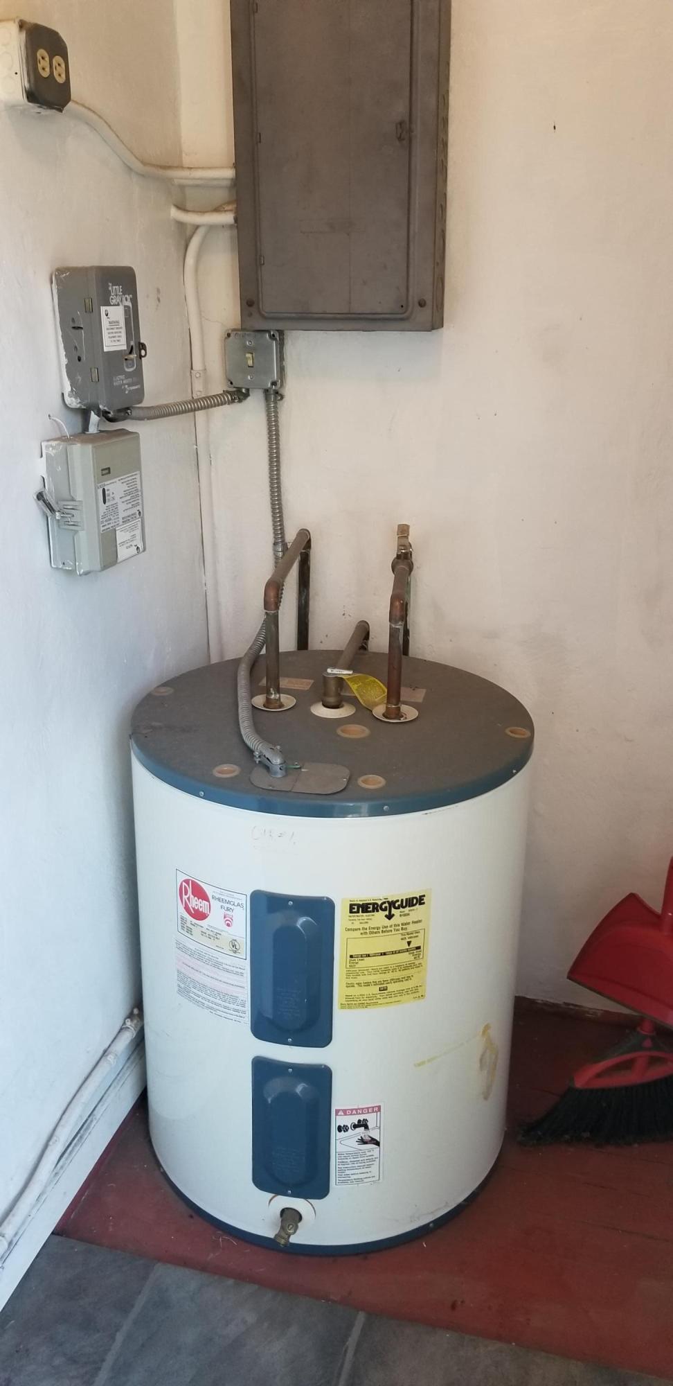 426 Colonial Road West Palm Beach, FL 33405 - Photo 14 of 23 Water Heater
