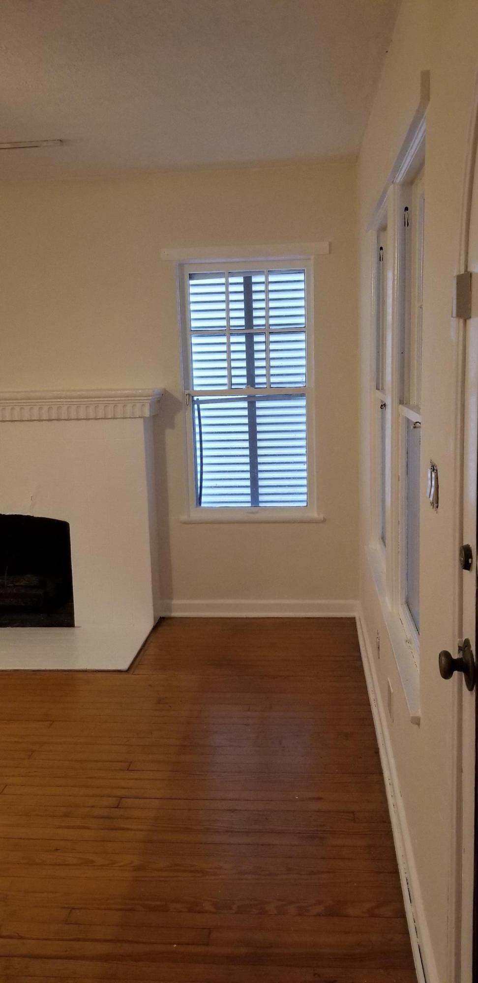 426 Colonial Road West Palm Beach, FL 33405 - Photo 21 of 23 Living Room