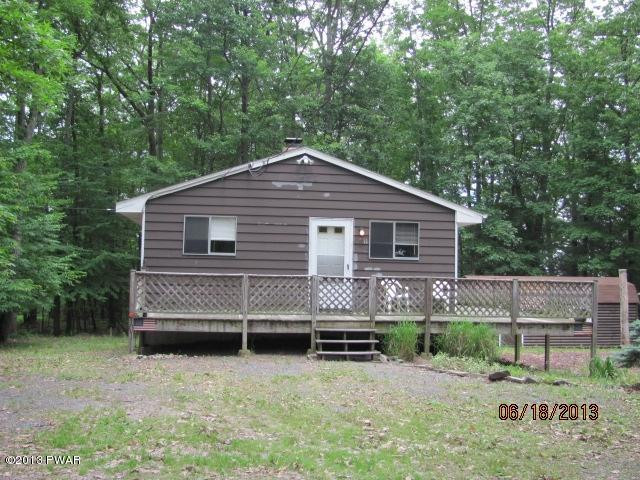 11 Holland Road Hawley, PA 18428 - Photo 3 of 17