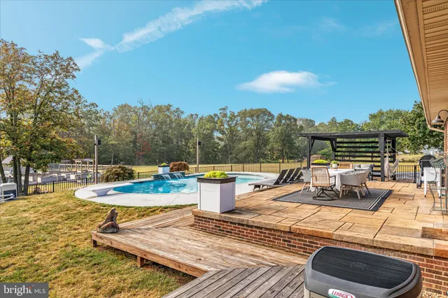 $630,000 | 2050 Back Road, Woodstock, VA 22664