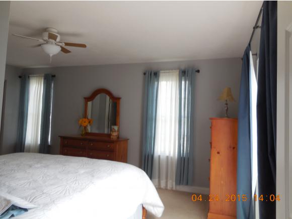 25 Hall Road, Unit 25 Fremont, NH 03044 - Photo 17 of 35