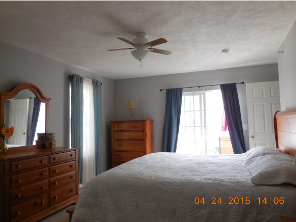 25 Hall Road, Unit 25 Fremont, NH 03044 - Photo 20 of 35