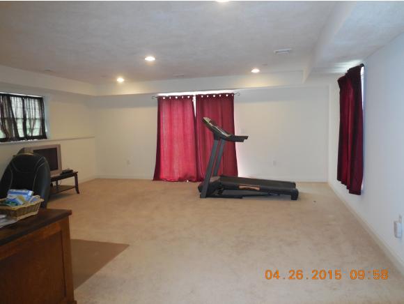 25 Hall Road, Unit 25 Fremont, NH 03044 - Photo 30 of 35