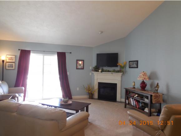 25 Hall Road, Unit 25 Fremont, NH 03044 - Photo 7 of 35