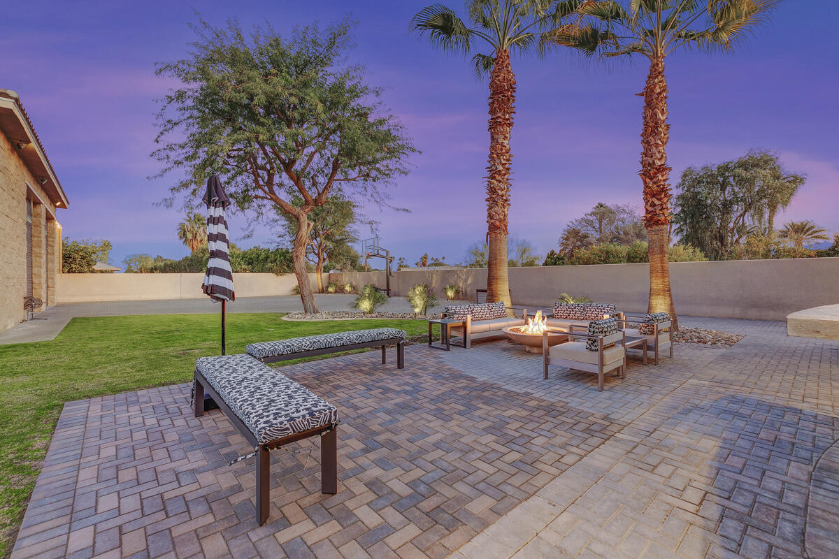 41370 Sparkey Way Bermuda Dunes, CA 92203 - Photo 19 of 82 a view of a backyard with sitting area