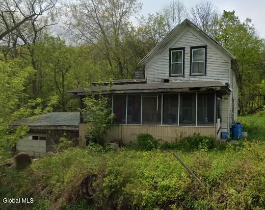 $40,000 | 23 Dundee Avenue, Hoosick Falls, NY 12090