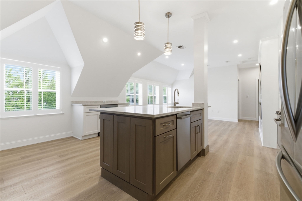317 Main Street, Unit 7 Wakefield, MA 01880 - Photo 3 of 17