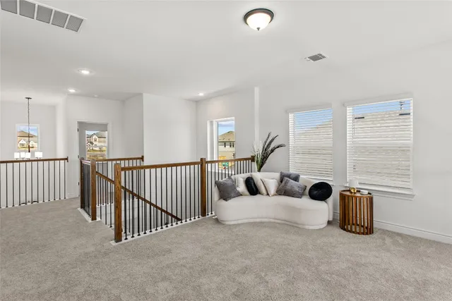 a view of livingroom with furniture