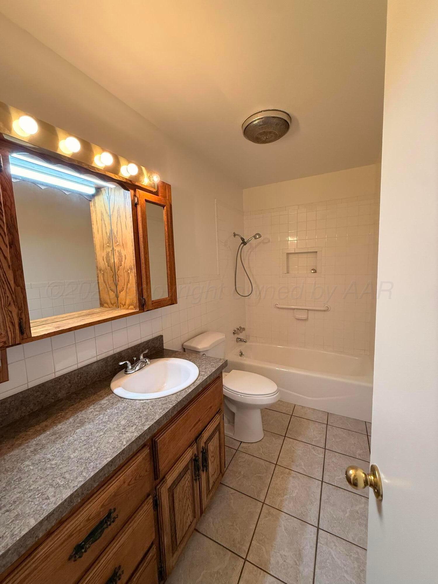 4207 Southeast 30th Avenue Amarillo, TX 79103 - Photo 7 of 7 IMG_8252