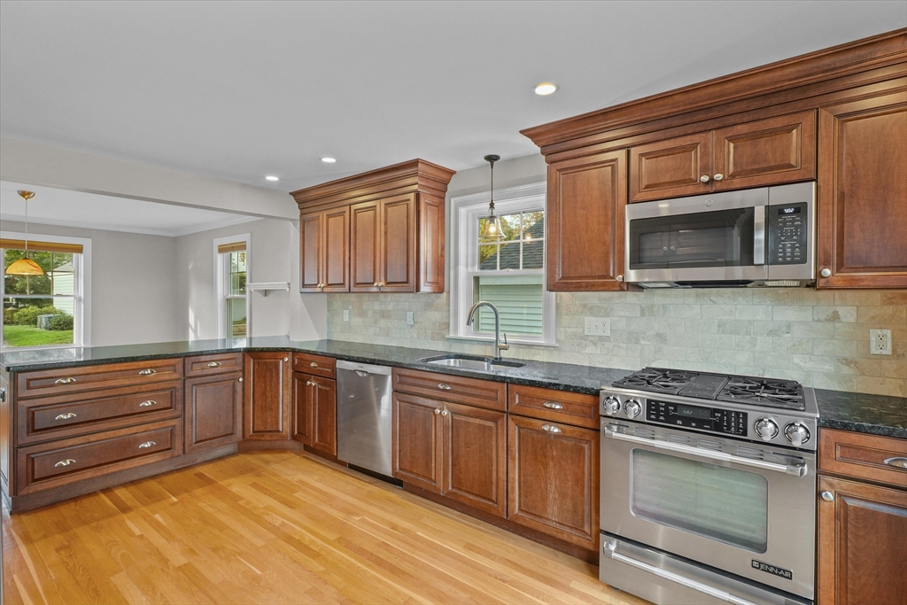 8 Beachmont Road Salem, MA 01970 - Photo 14 of 42 Gallery Image 14