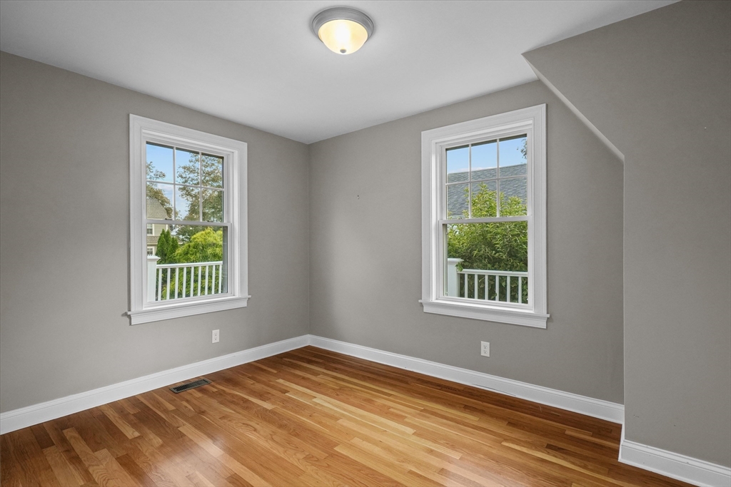 8 Beachmont Road Salem, MA 01970 - Photo 16 of 42 Gallery Image 16
