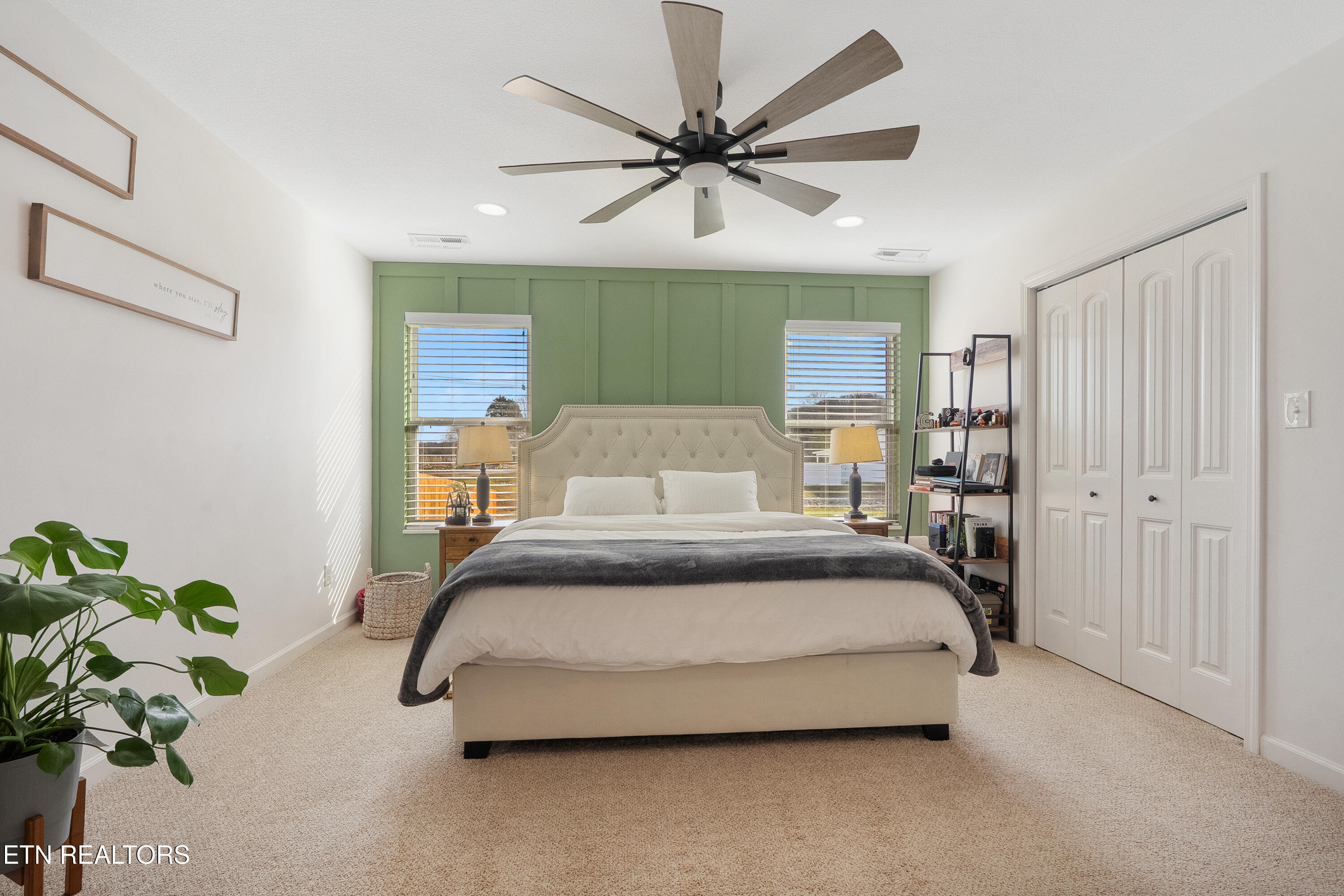 3106 Hopson Hollow Road Knoxville, TN 37931 - Photo 6 of 24 Primary BR Accent wall