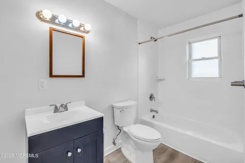 $100,000 | 49 Laurel Place, Unit A, Eatontown, NJ 07724