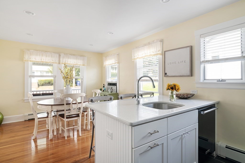 52 Edgemont Road Braintree, MA 02184 - Photo 4 of 17