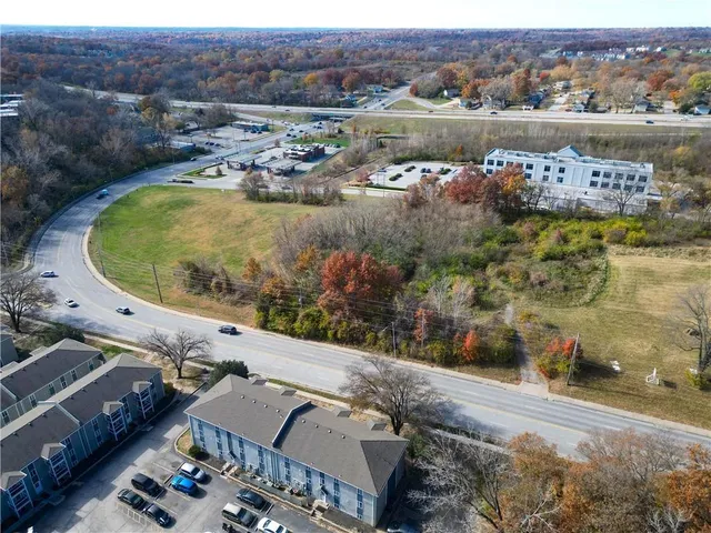 $350,000 | 497 Northwest 68th Street, Kansas City, MO 64118