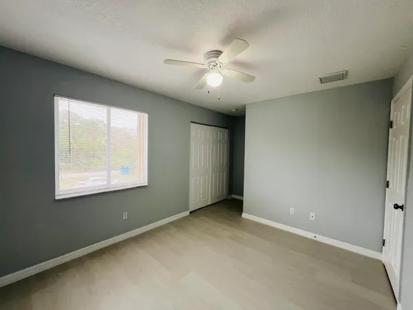 $1,550 | 203 Southland Drive, Unit B, Fort Pierce, FL 34982