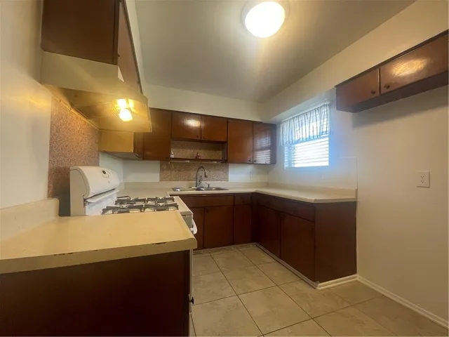 $1,200 | 513 Homewood Place, Westwego, LA 70094