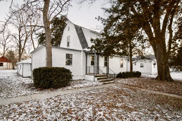 $169,900 | 7913 South Oak Street, Dixon, IL 61021