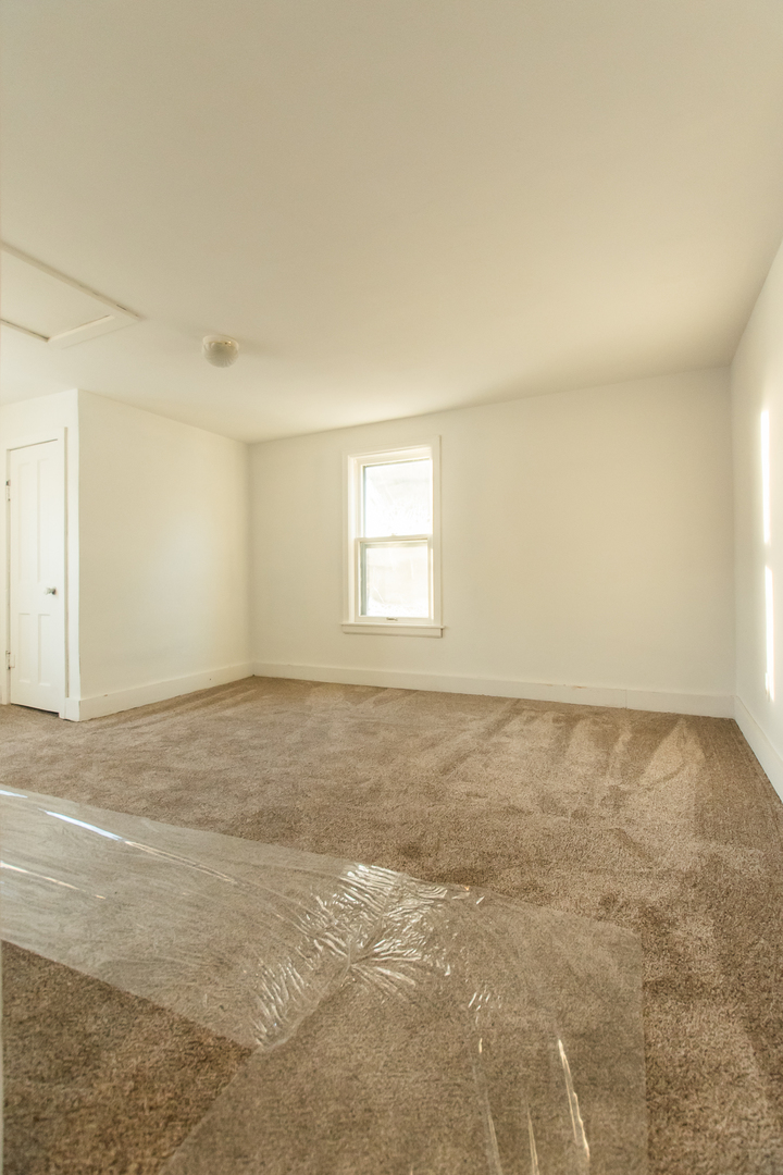 7913 South Oak Street Dixon, IL 61021 - Photo 9 of 37