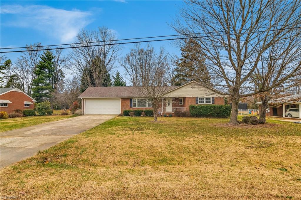 107 Edgeview Road High Point, NC 27260 - Photo 2 of 30 Gallery Image 2