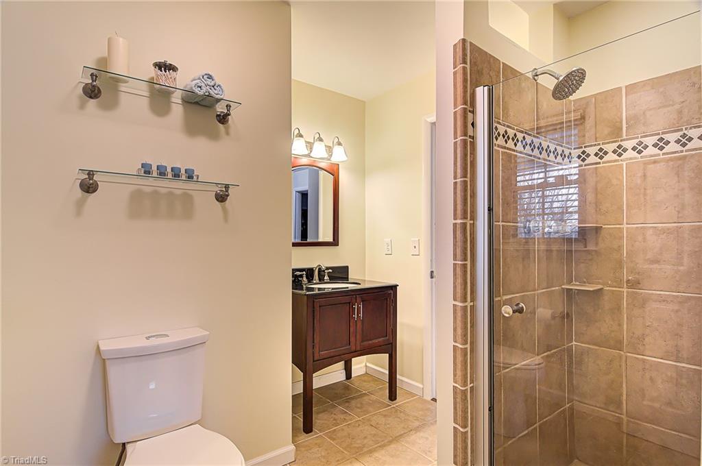 107 Edgeview Road High Point, NC 27260 - Photo 19 of 30 Gallery Image 19