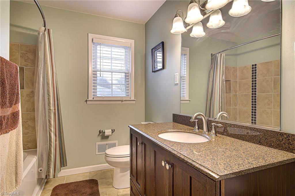 107 Edgeview Road High Point, NC 27260 - Photo 23 of 30 Gallery Image 23