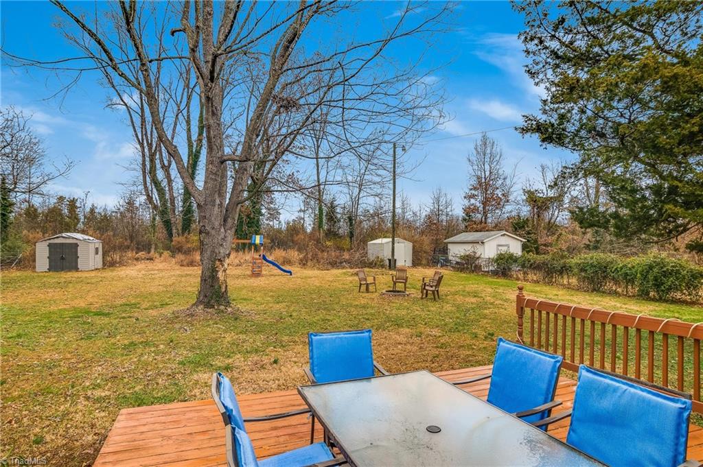 107 Edgeview Road High Point, NC 27260 - Photo 26 of 30 Gallery Image 26