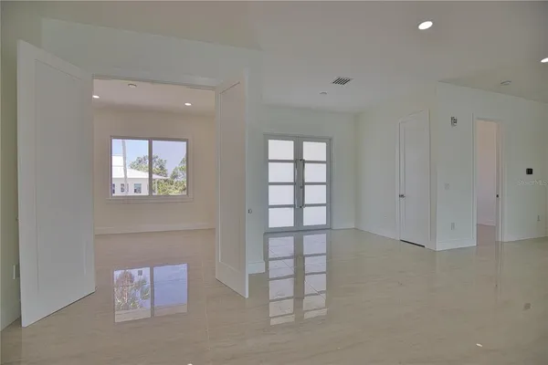 a view of empty room with window