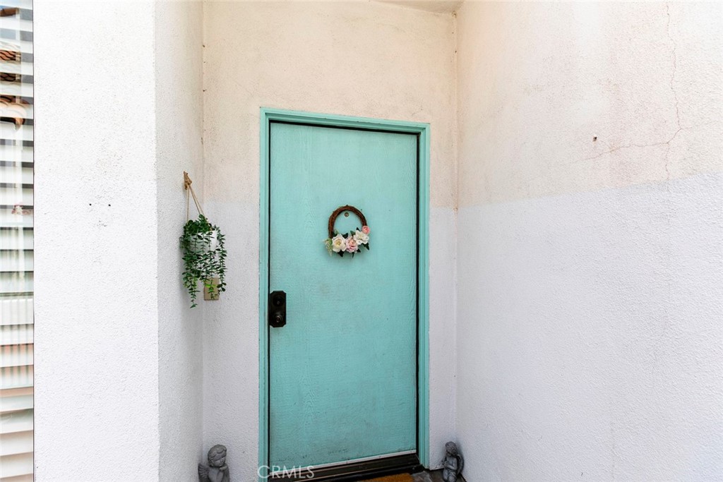 1340 Glenwood Road, Unit 4 Glendale, CA 91201 - Photo 13 of 49