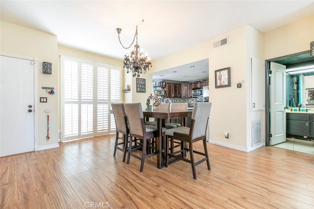 1340 Glenwood Road, Unit 4 Glendale, CA 91201 - Photo 17 of 49