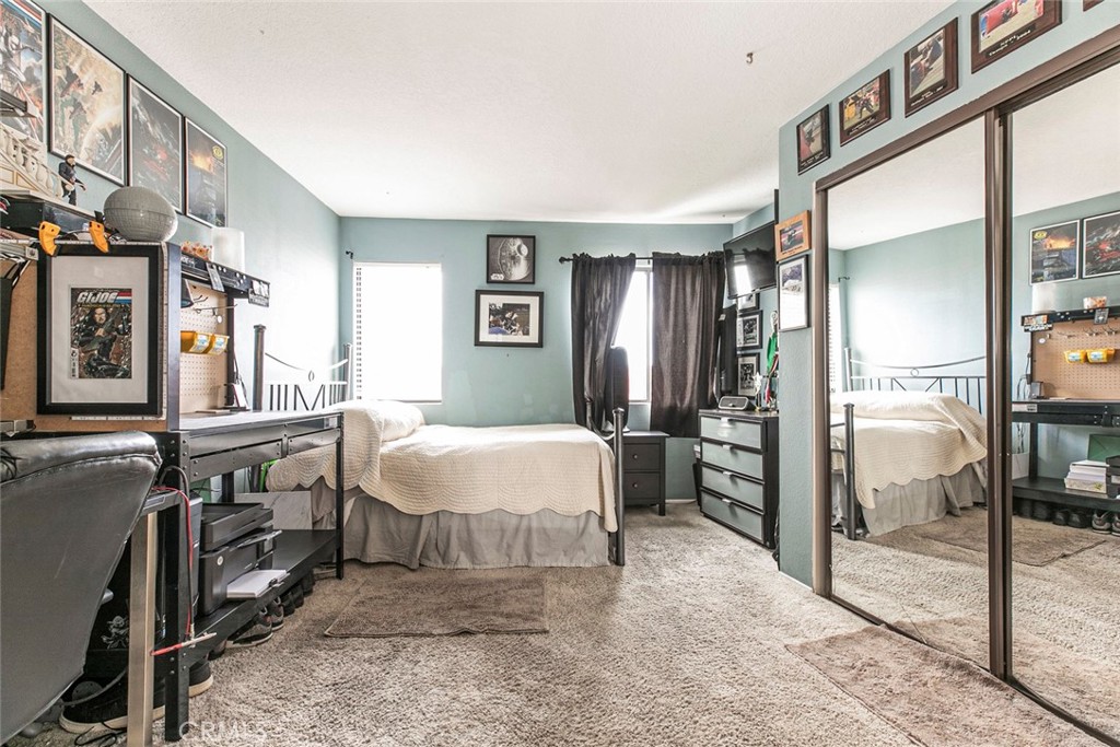 1340 Glenwood Road, Unit 4 Glendale, CA 91201 - Photo 37 of 49